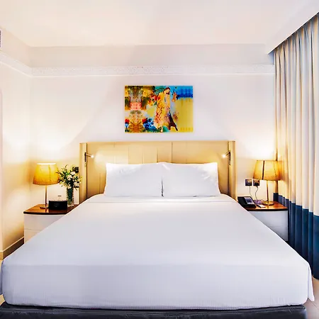 Radisson Blu Hotel & Resort, Al Ain-2
