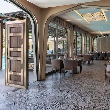 Radisson Blu Hotel & Resort, Al Ain-3